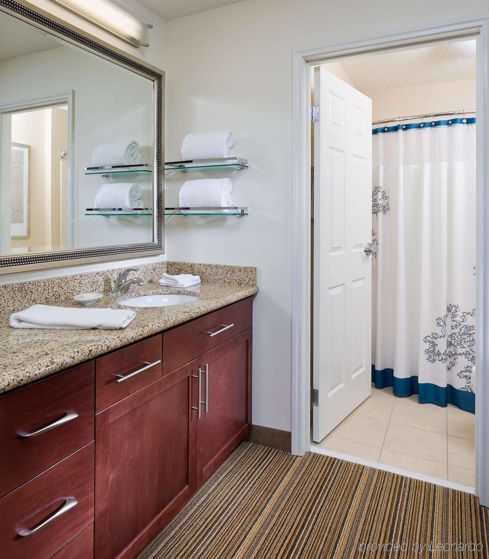 Residence Inn By Marriott Houston The Woodlands/Lake Front Circle Екстер'єр фото